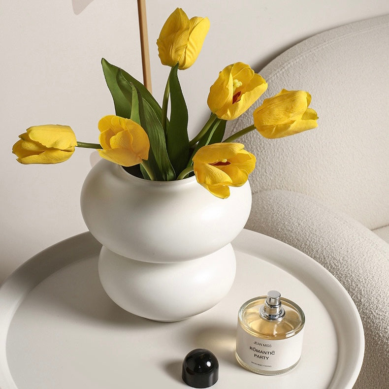 Double Curves Ceramic Vase - White/Silver