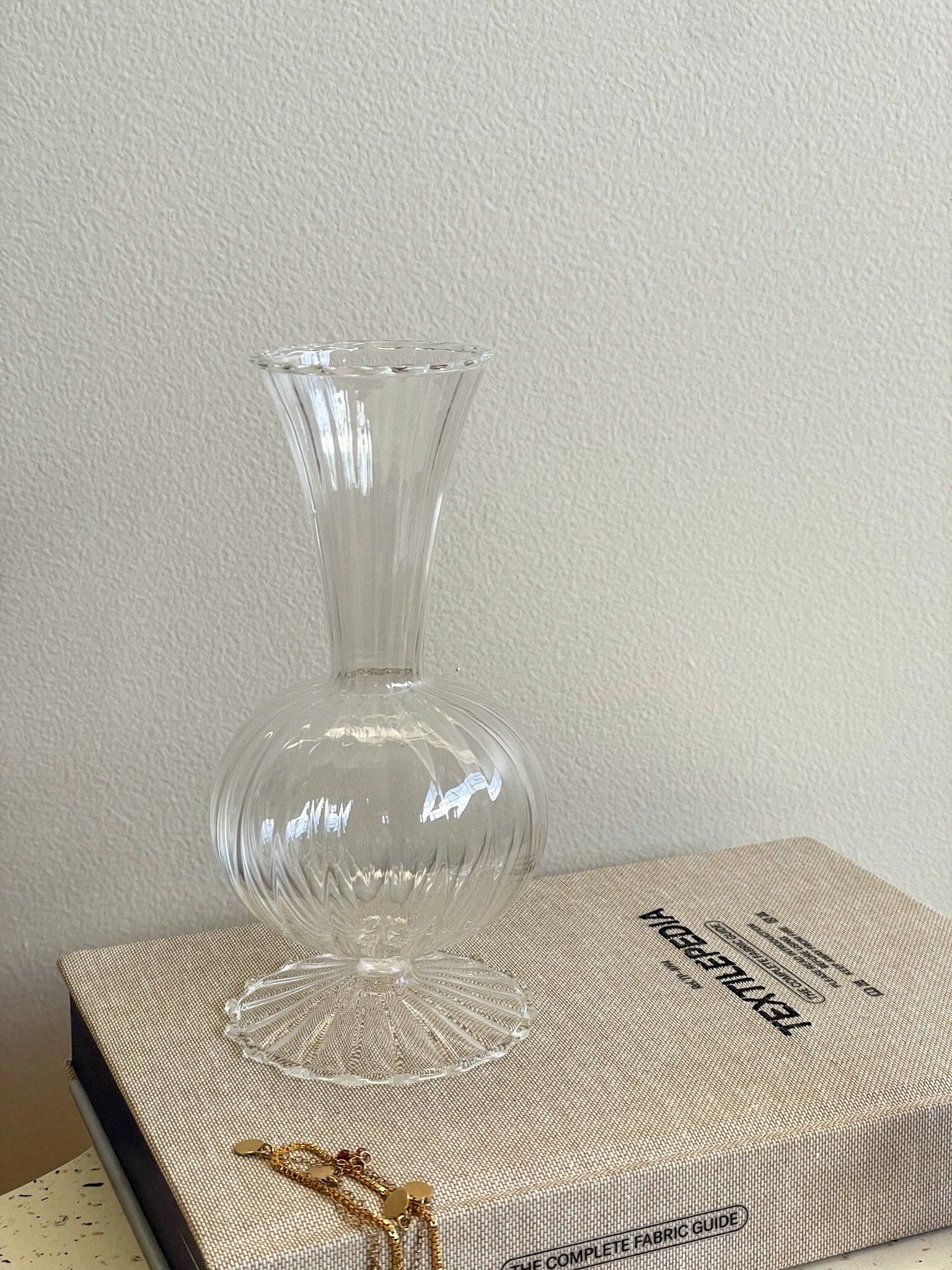 Flared Vintage flower vase, small glass flower vase, Retro Decor, gift for woman men, vase decor